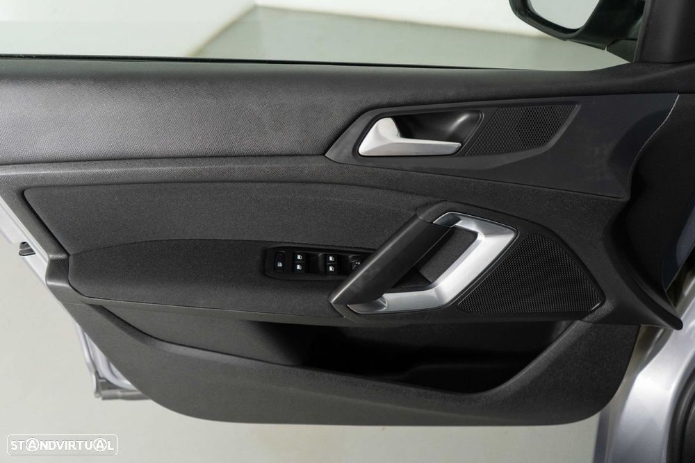 Peugeot 308 SW 1.5 BlueHDi Style - 18