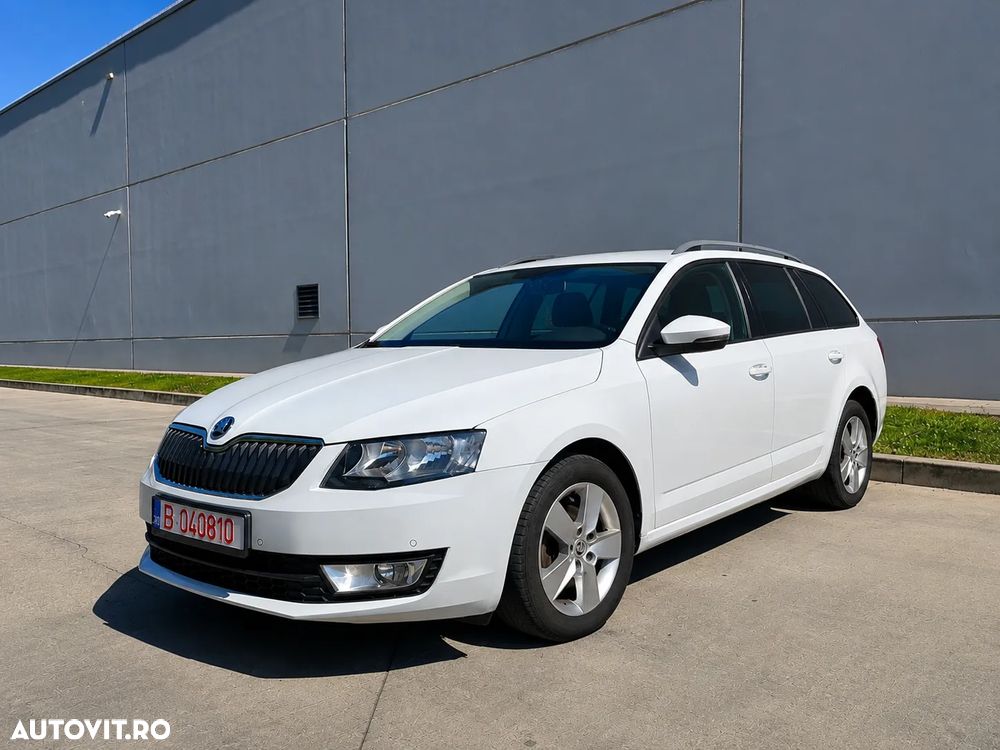 Skoda Octavia 2.0 TDI DSG Ambition - 1