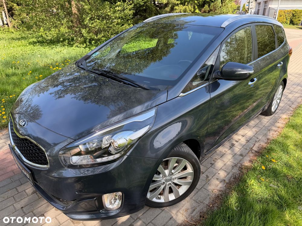 Kia Carens 1.7 CRDi 141 Dream Team Edition - 30