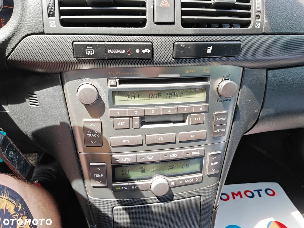 Toyota Avensis 2.0 VVT-i Executive - 23