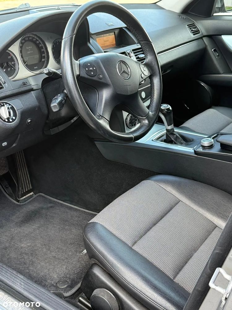 Mercedes-Benz Klasa C 200 Kompressor Classic - 5