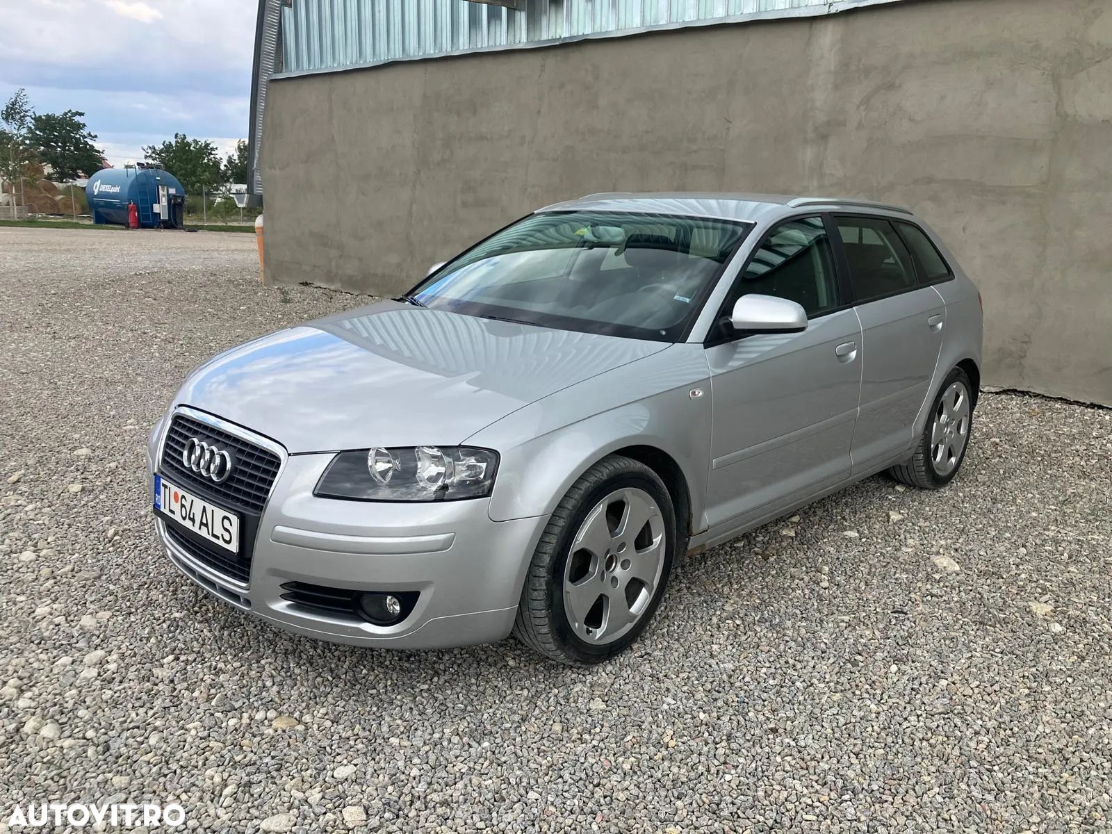 Audi A3 2.0 TDI Sportback DPF Ambiente - 1