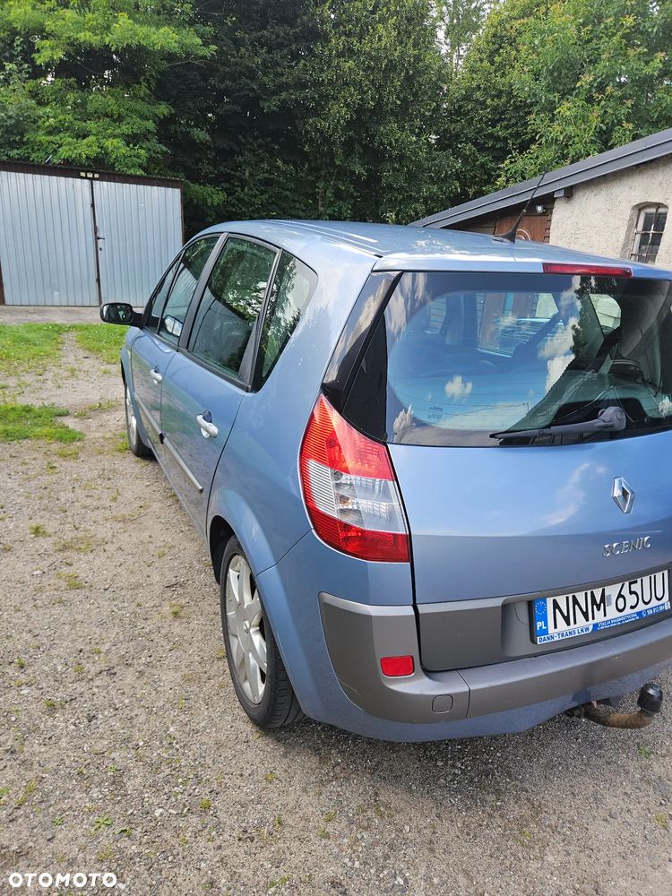Renault Scenic 2.0 16V Emotion - 3