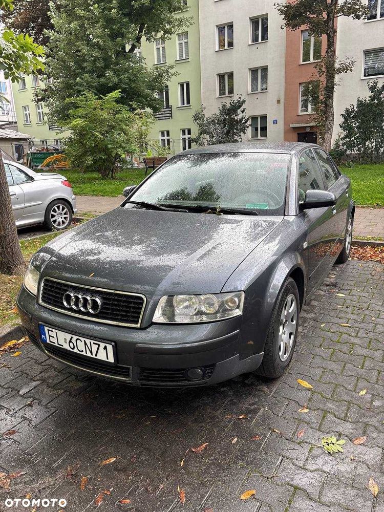 Audi A4 Limousine - 2