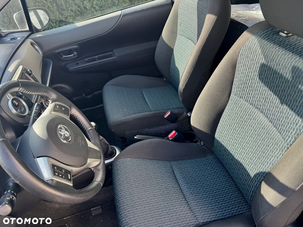 Toyota Yaris 1.0 VVT-i Life - 12