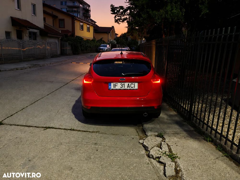 Ford Focus 1.5 EcoBoost Titanium - 11