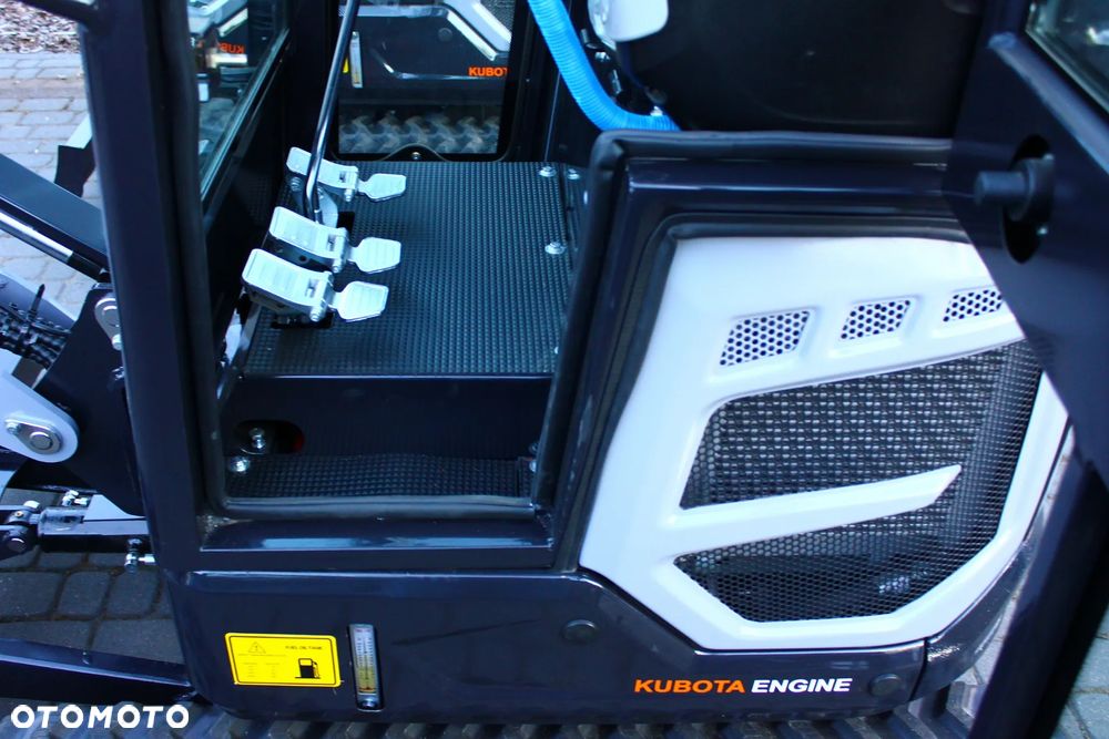 Inny VORQ V18 /KUBOTA /PARKER / 1.8T / KABINA /  ZESTAW ŁYŻEK / - 12