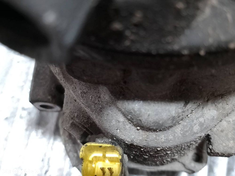 POMPA, SPRĘŻARKA KLIMATYZACJI PEUGEOT 407 9648238480 1.6 HDI - 6