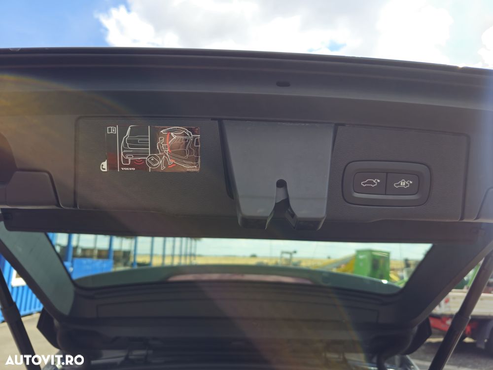 Volvo XC 60 B4 MHEV AWD Inscription - 7