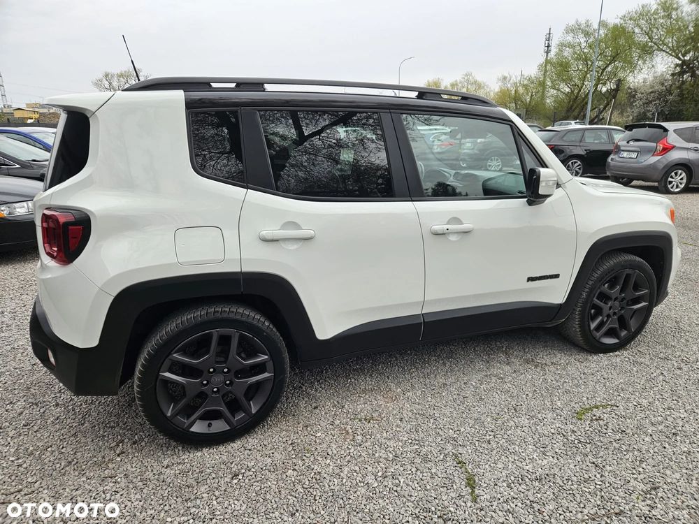 Jeep Renegade 1.3 T-GDI Limited - 12
