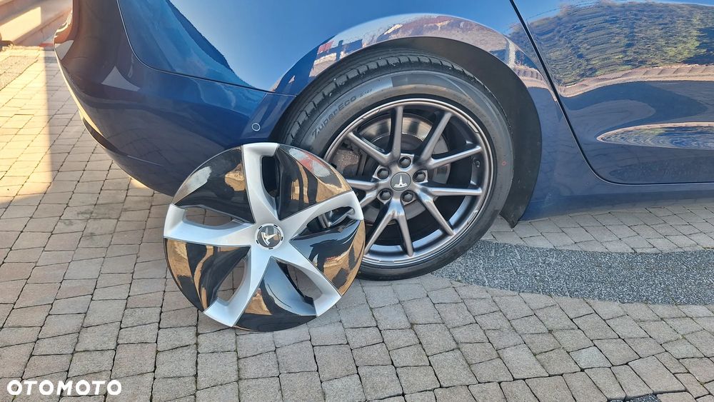 Tesla Model 3 - 13