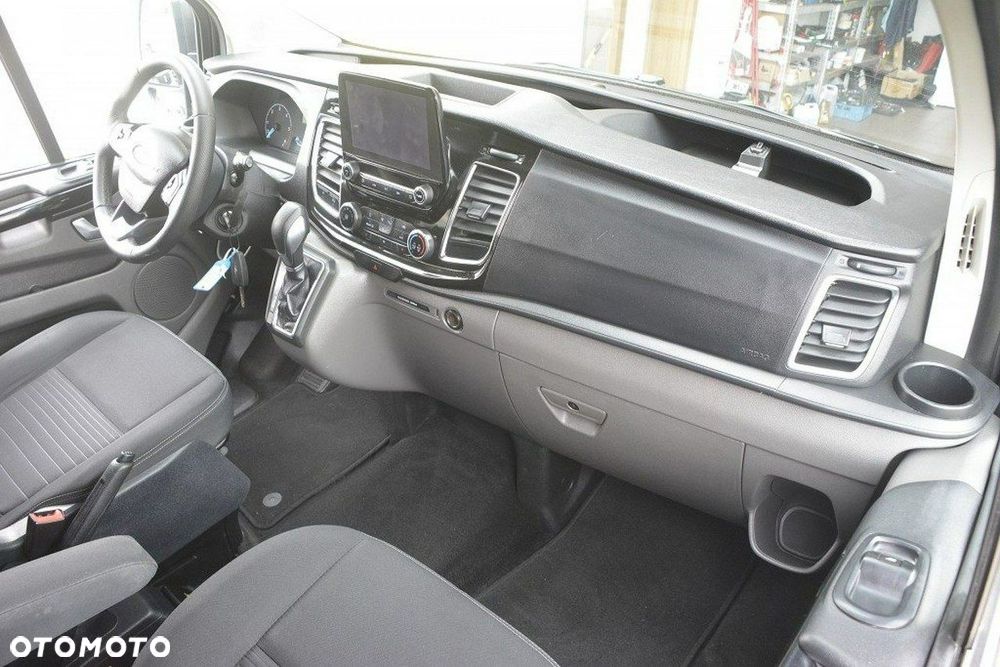 Ford Transit Custom - 13