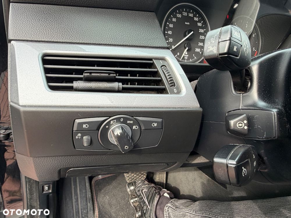 BMW Seria 5 530d - 29