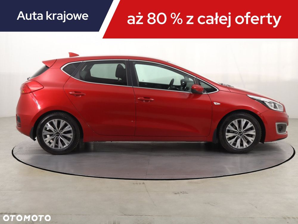 Kia Ceed - 8