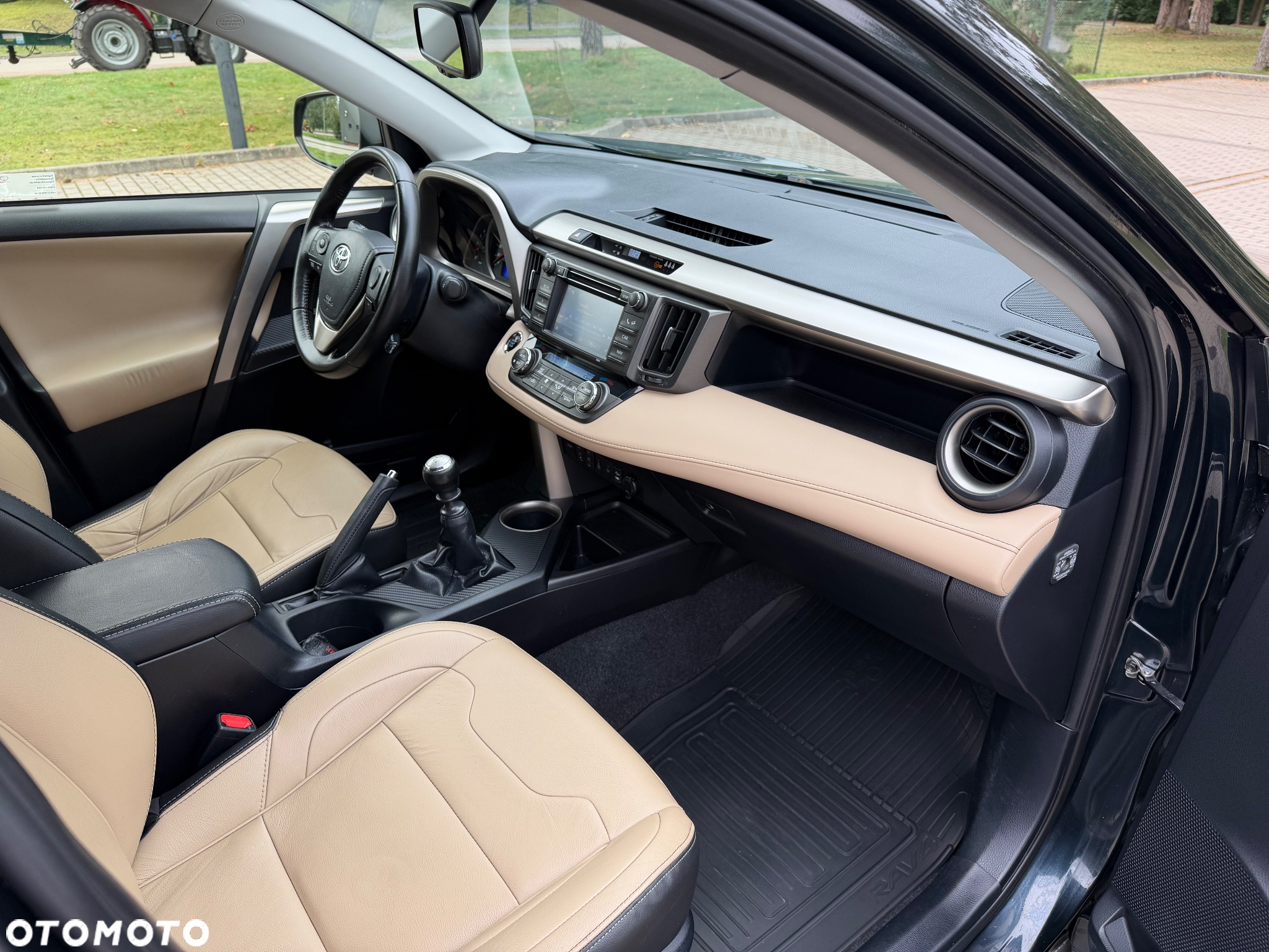 Toyota RAV4 2.0 D-4D Prestige - 22