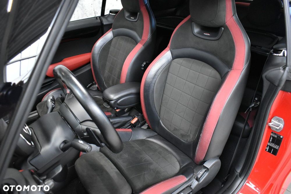 MINI John Cooper Works - 11