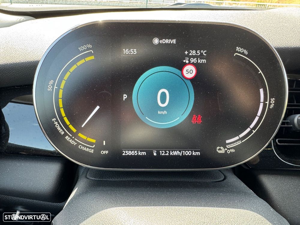 MINI 3 Portas Cooper SE Premium Essential - 22