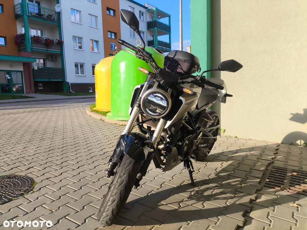 Honda CB - 6