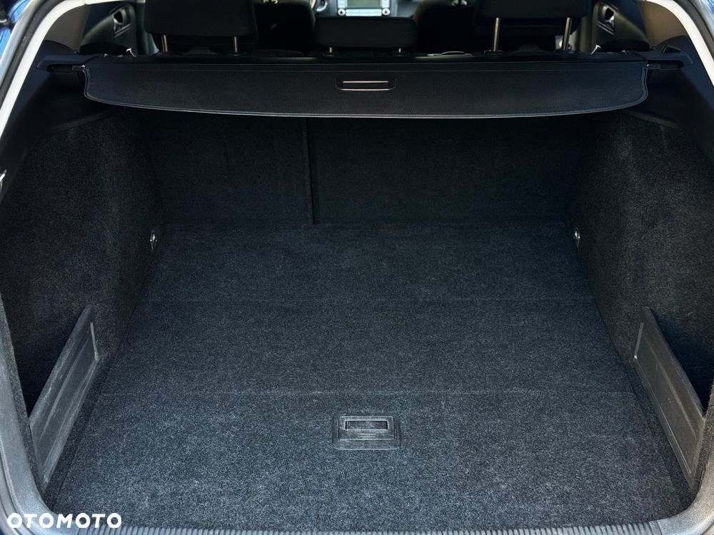 Volkswagen Passat 2.0 TDI 4Motion Comfortline - 13