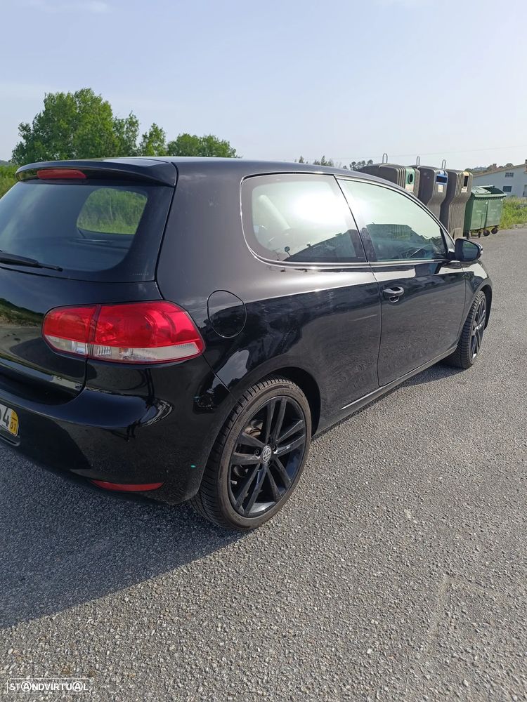 VW Golf 1.6 TDi BlueMotion Confortline - 8