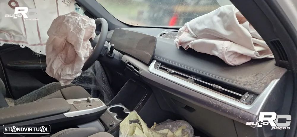 BMW X1 iX1 xDrive 30 Elétrico para peças - 7