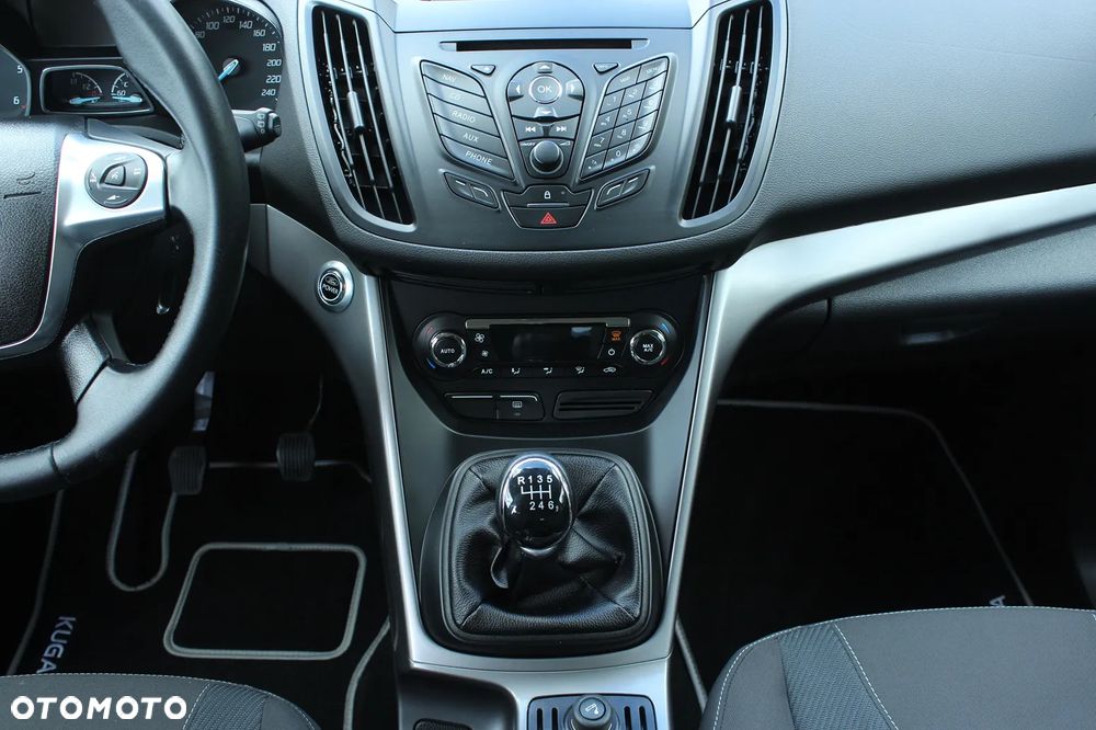 Ford Kuga 2.0 TDCi 2x4 Trend - 21