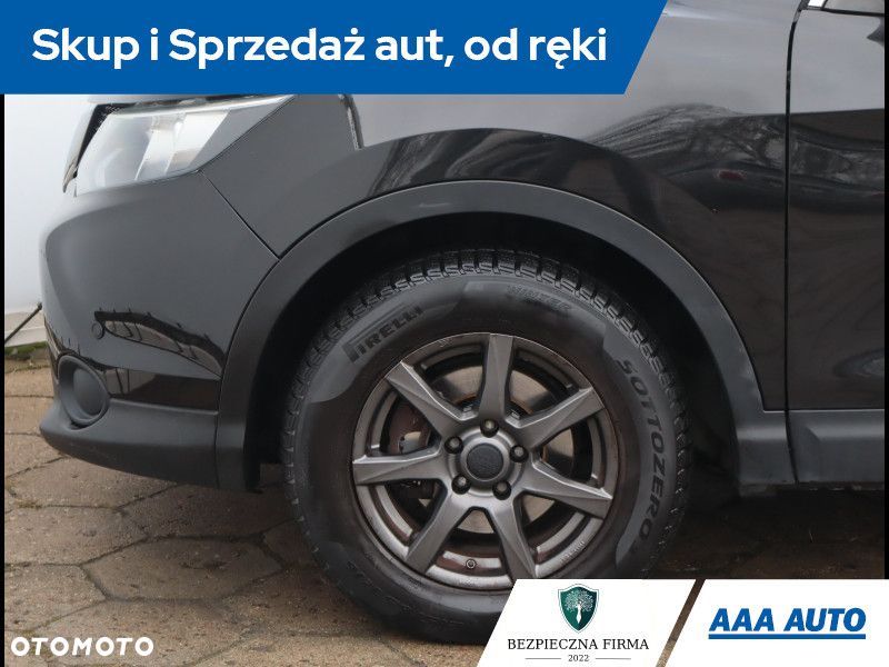 Nissan Qashqai - 14
