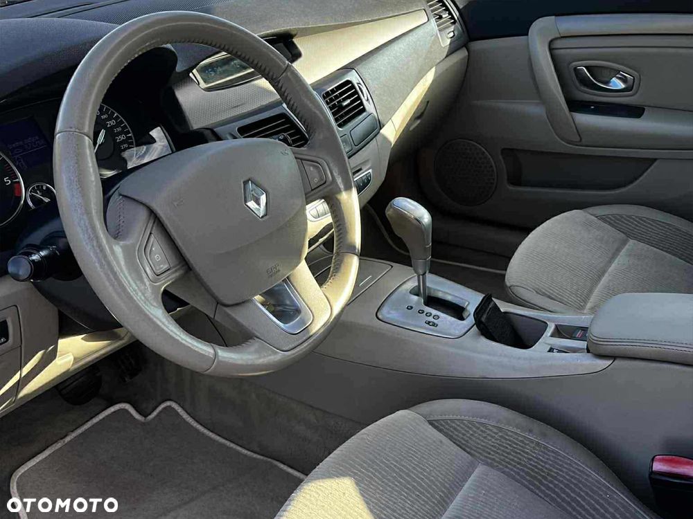 Renault Laguna 2.0 DCi Initiale - 6