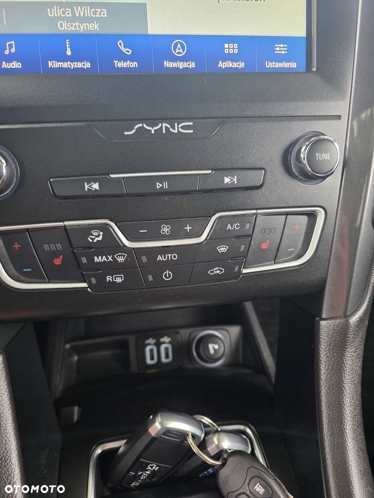 Ford Mondeo - 24