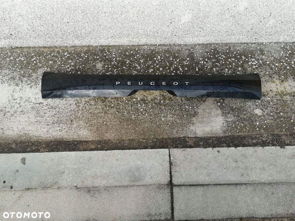 PEUGEOT 208 II 2 BLENDA LISTWA KLAPY TYLNEJ TYŁ