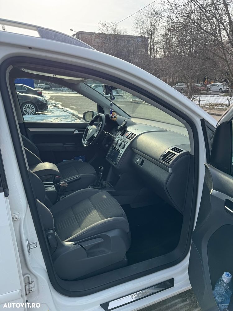 Volkswagen Touran 2.0 TDI DPF R-Line Edition - 11