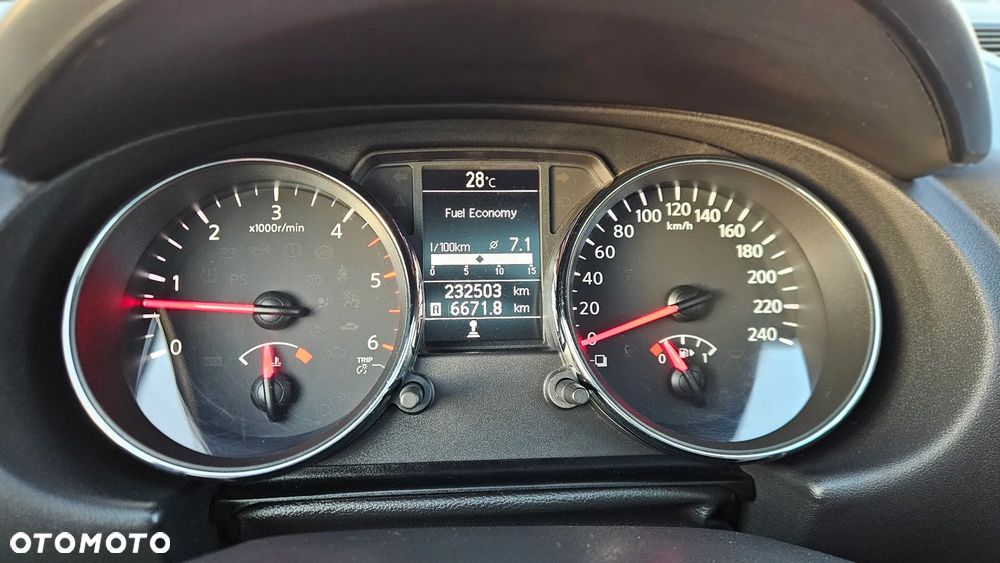 Nissan Qashqai - 22