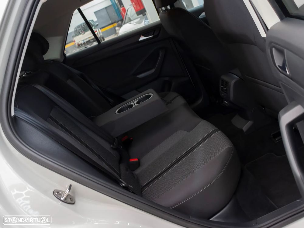VW T-Roc 1.0 TSI Urban - 10