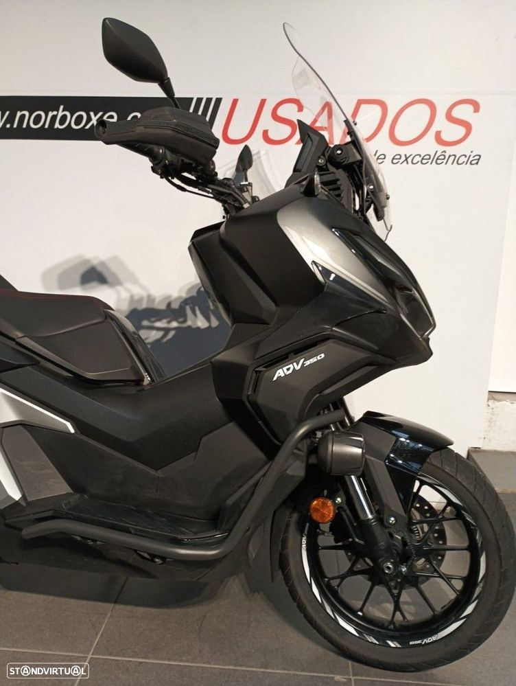 Honda ADV 350 - 2