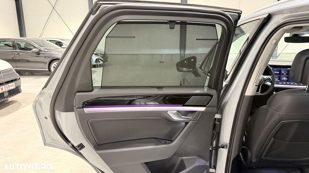 Volkswagen Touareg 3.0 V6 e-Hybrid 4Motion Aut. Elegance - 28
