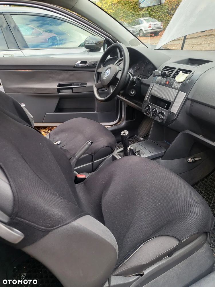 Volkswagen Polo - 14