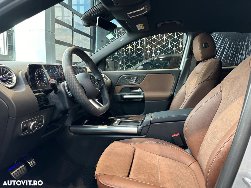 Mercedes-Benz GLA - 11