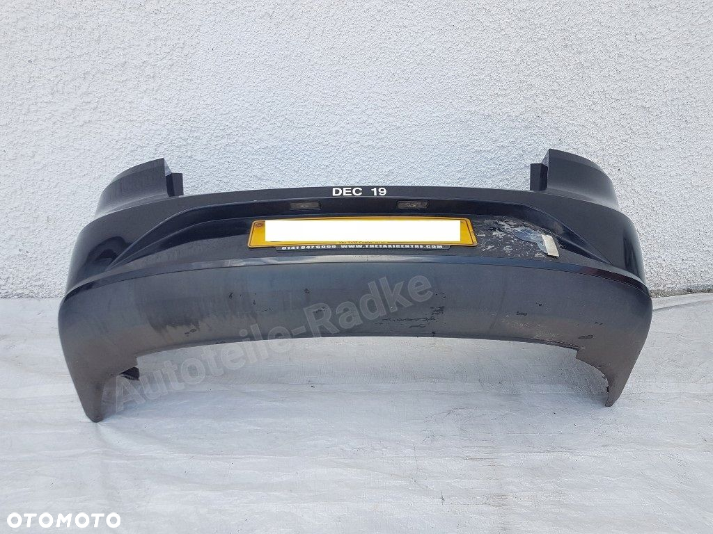 SEAT TOLEDO IV SKODA RAPID 2013r CZARNY ZDERZAK TYŁ LF9R - 6