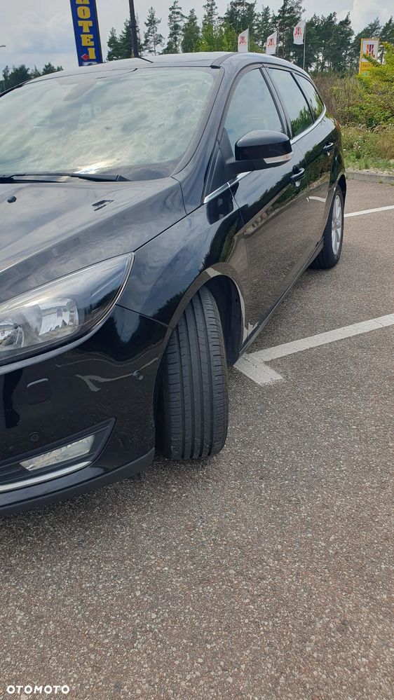 Ford Focus 2.0 TDCi Titanium ASS - 6