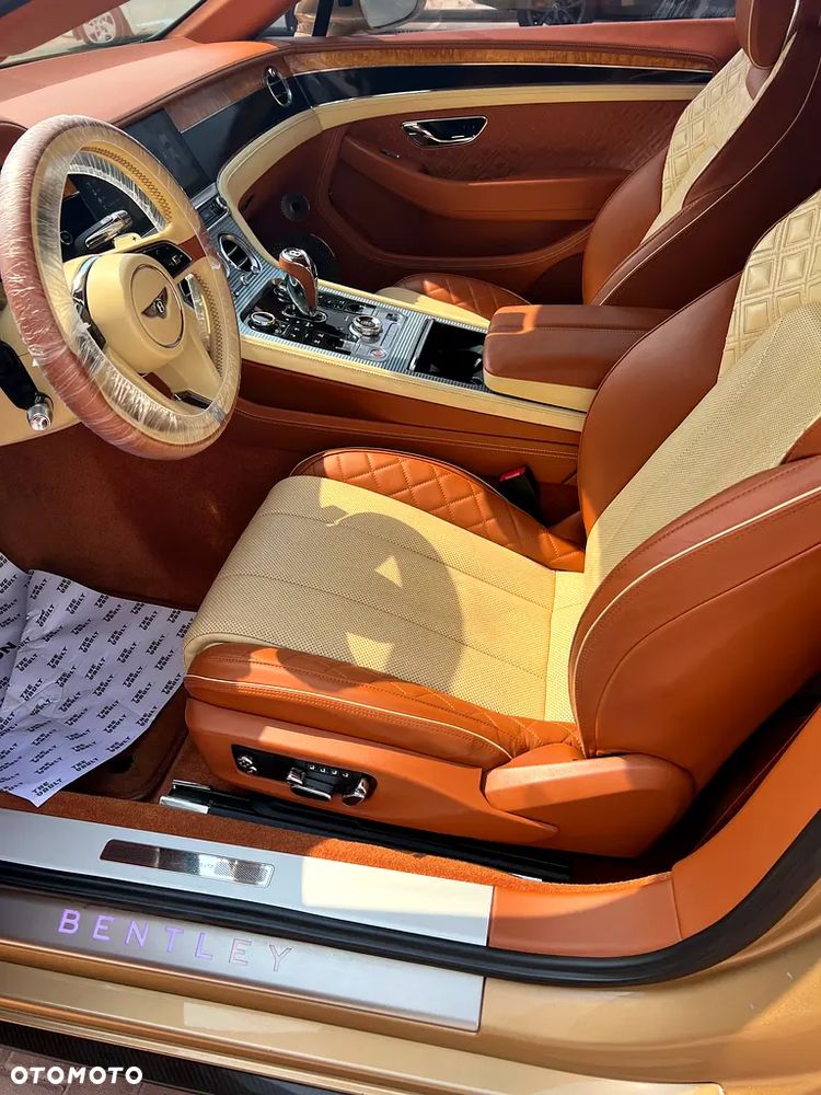 Bentley Continental GT - 13