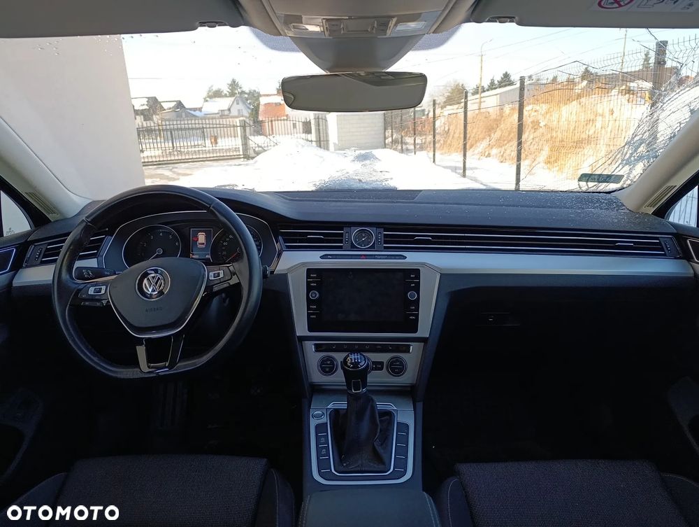 Volkswagen Passat Variant 1.8 TSI BMT Comfortline - 27