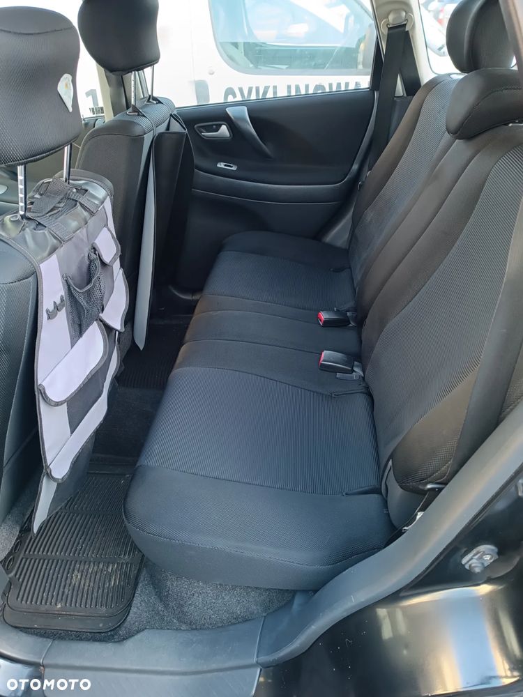 Suzuki Liana Kombi 1.6 Comfort - 11