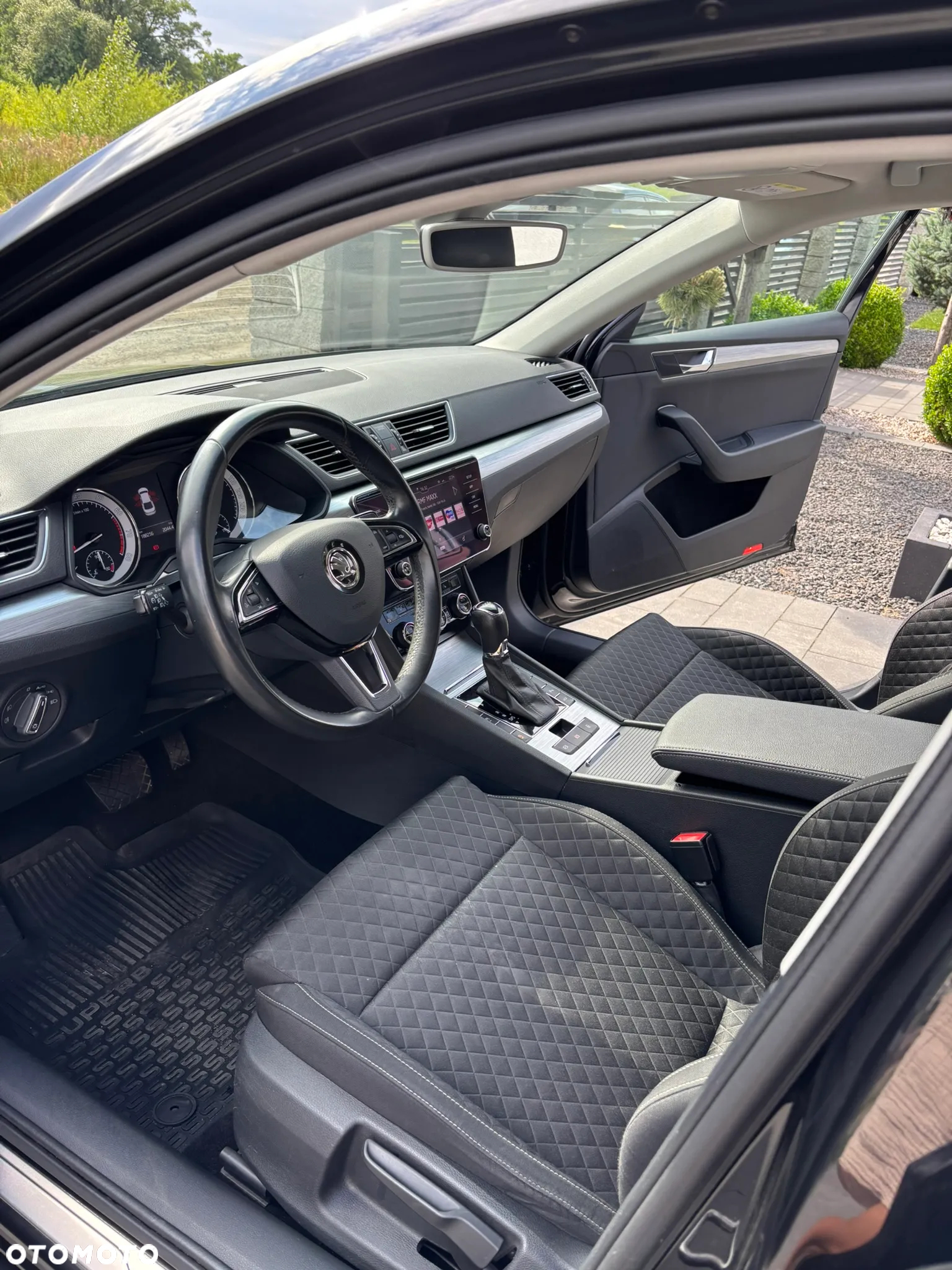 Skoda Superb 2.0 TSI Ambition DSG - 7