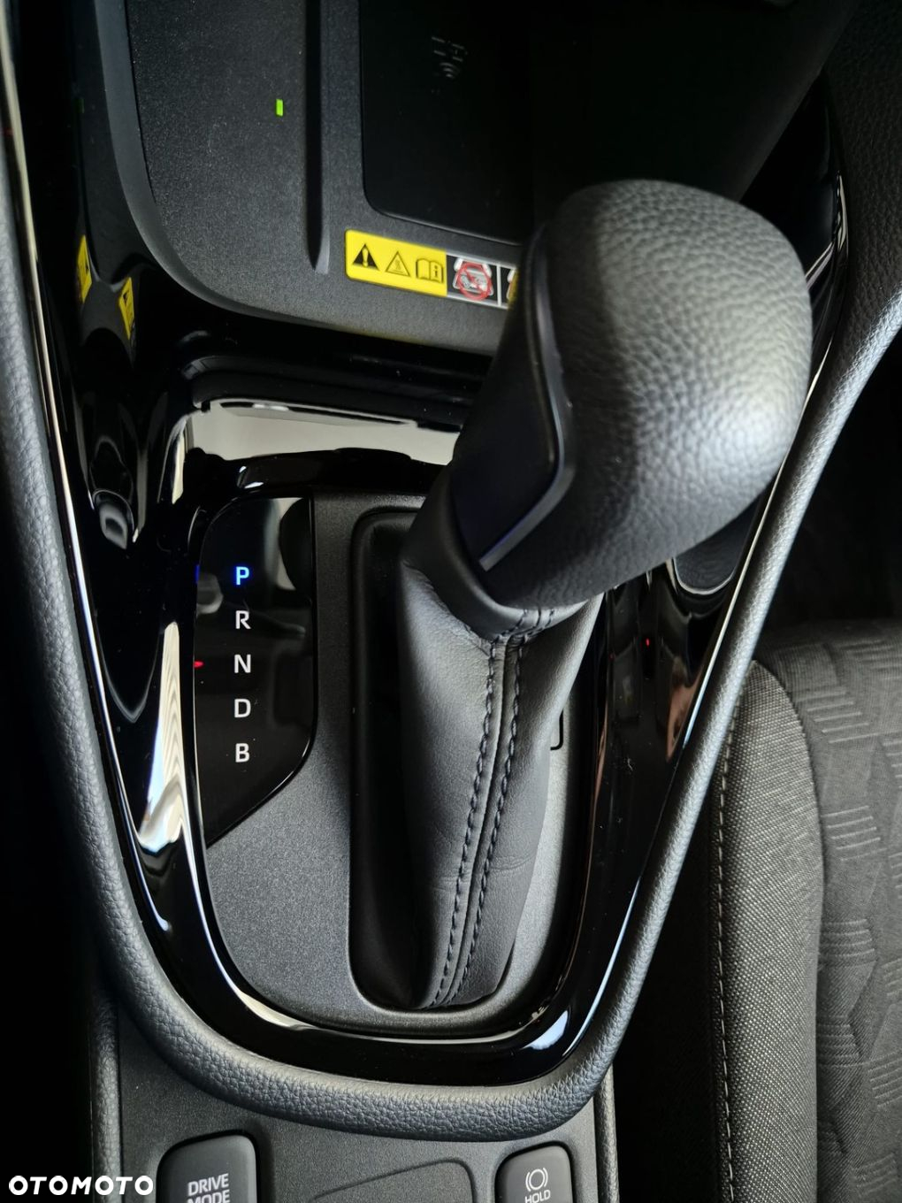 Toyota Yaris - 25