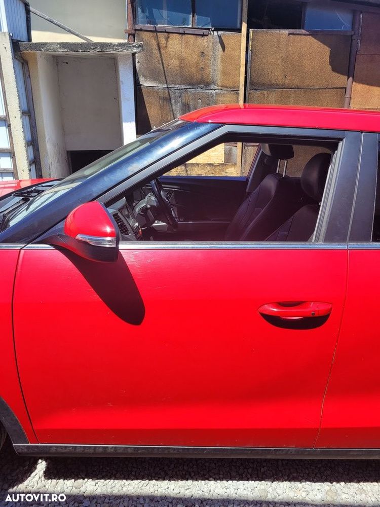 Usa Stanga Fata SsangYong Tivoli 2015 - 2019 SUV 4 Usi Flaming Red Pear RAM (1290) - 1