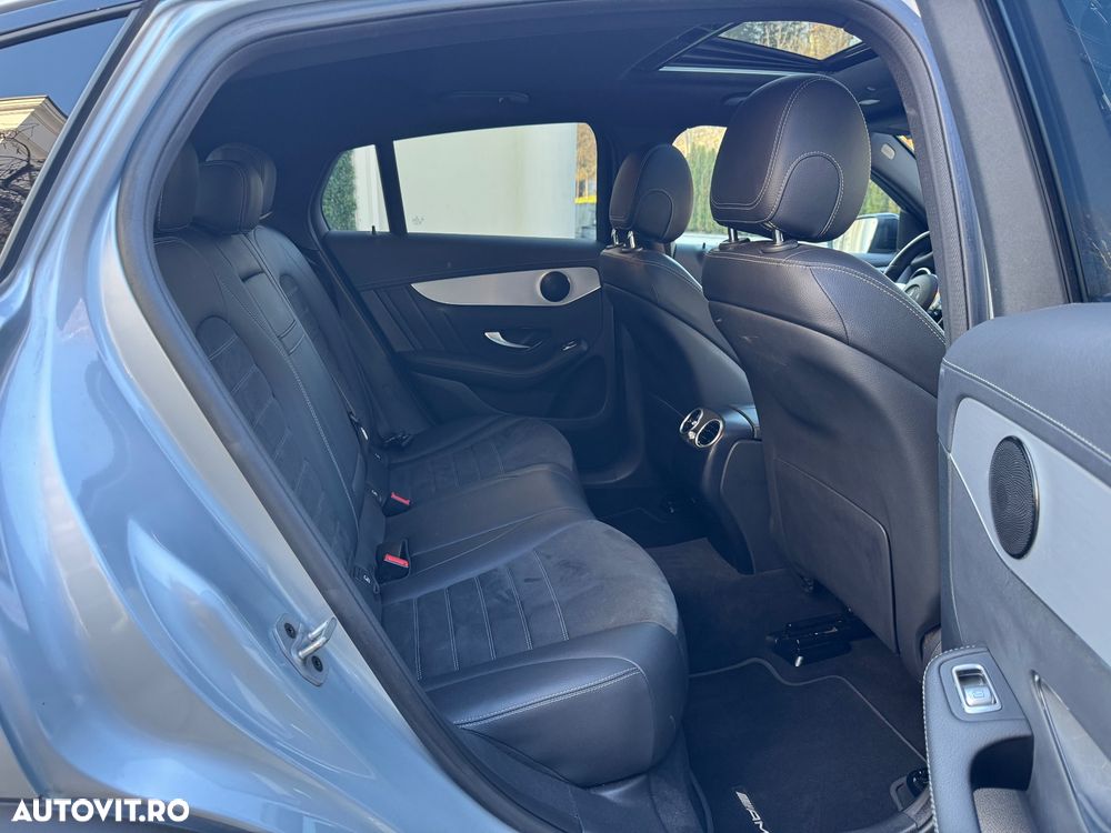 Mercedes-Benz GLC Coupe 300 de 4Matic 9G-TRONIC AMG Line Plus - 25