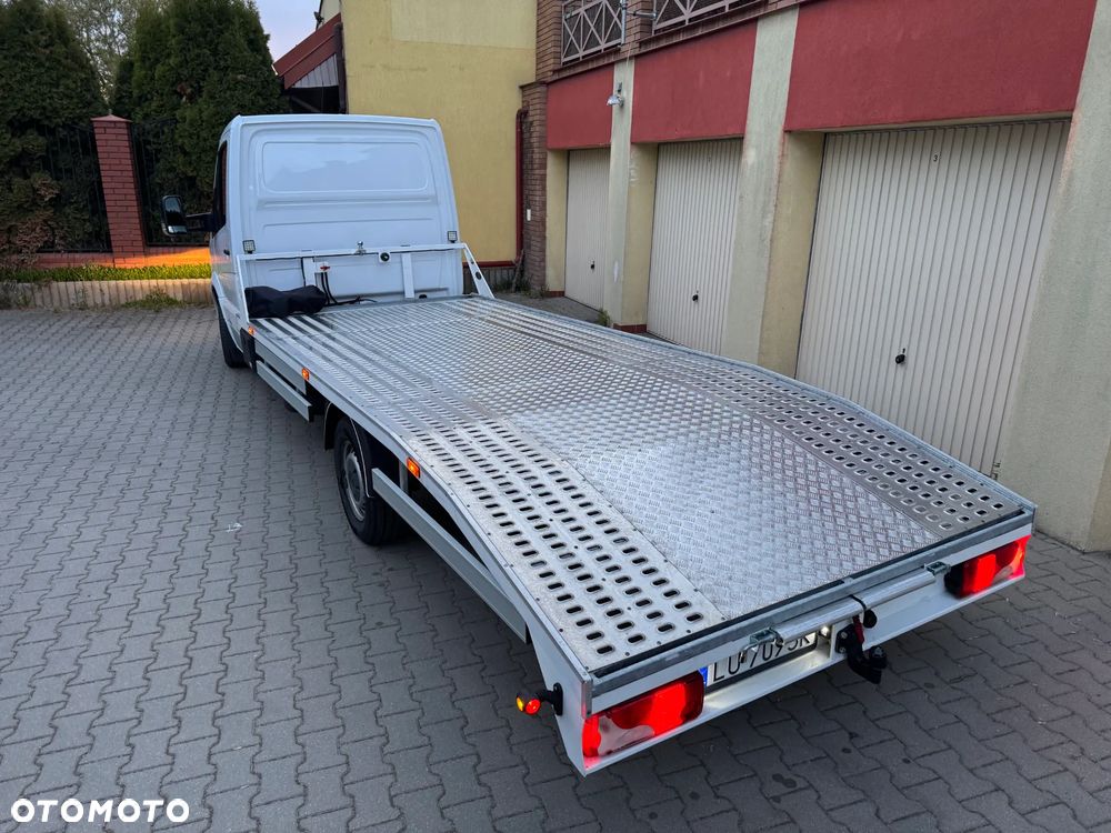 Mercedes-Benz SPRINTER - 11