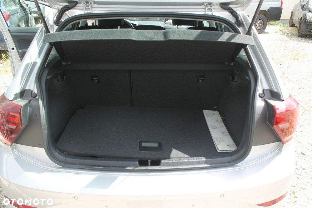 Volkswagen Polo - 14
