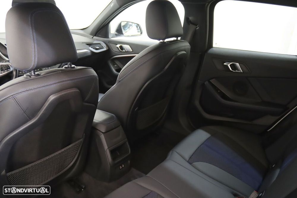 BMW 116 d Pack Desportivo M Auto - 8