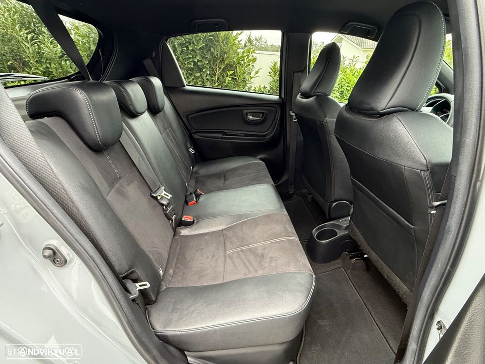 Toyota Yaris 1.5 HSD GR Sport - 30